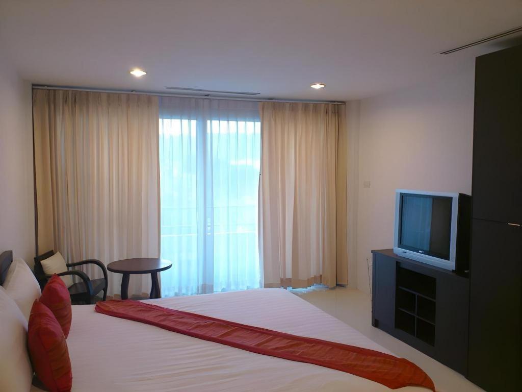 Avenue Hotel 3*